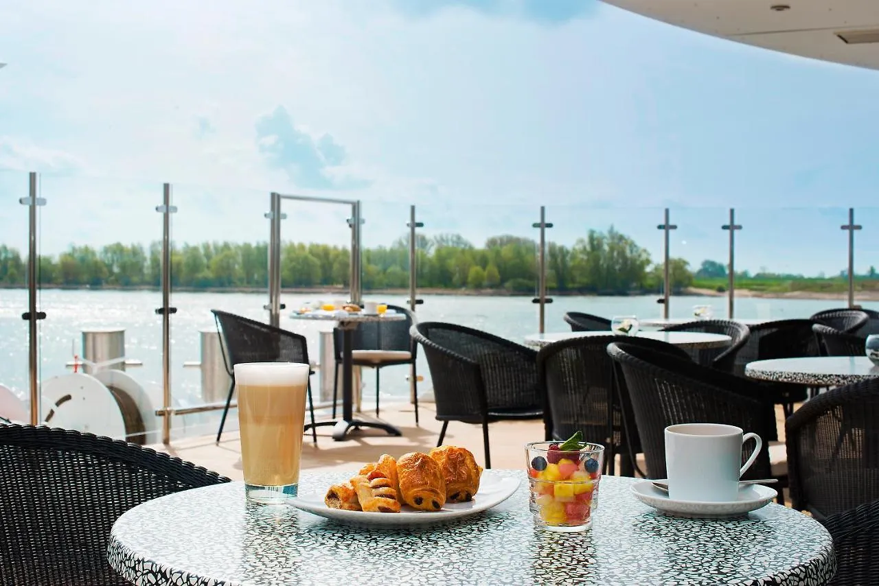 Fairtours Hotelschiff Emerald Sun****** Frankfurt nad Menem Hotel na wodzie