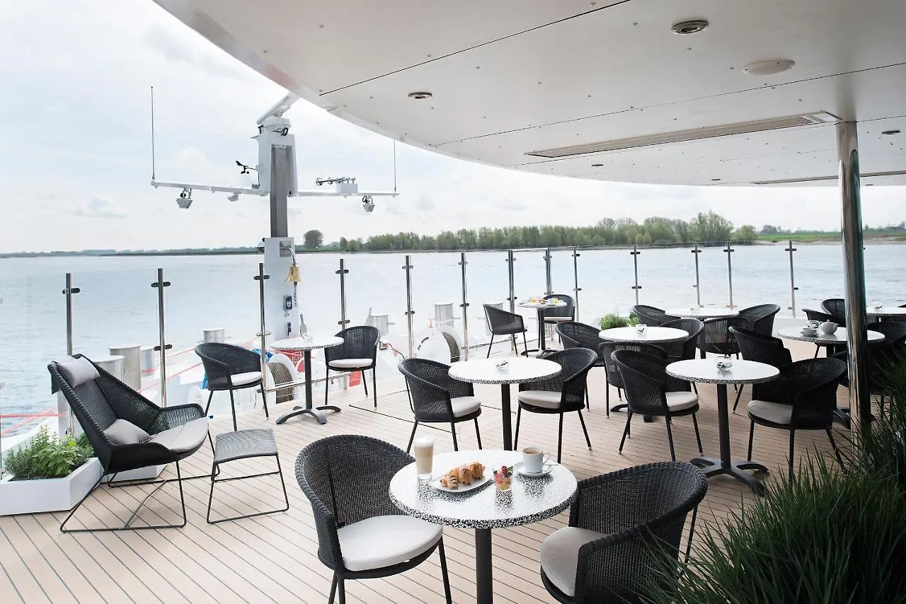 Fairtours Hotelschiff Emerald Sun****** Frankfurt nad Menem Niemcy