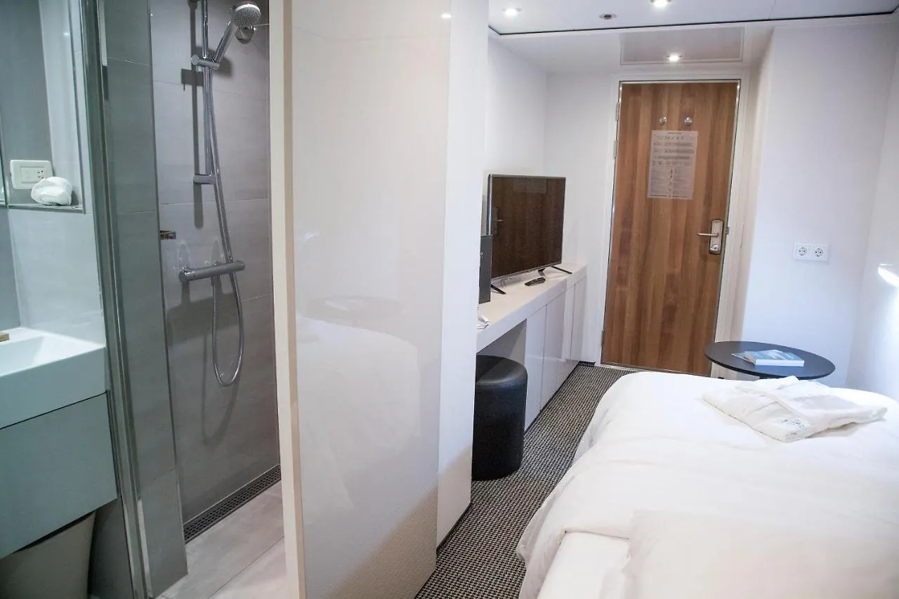Fairtours Hotelschiff Emerald Sun****** Frankfurt nad Menem Hotel na wodzie
