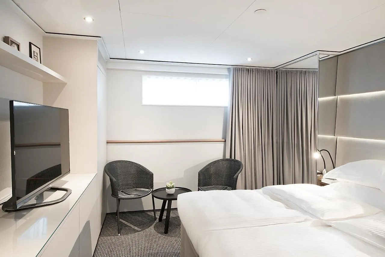 Hotel na wodzie Fairtours Hotelschiff Emerald Sun****** Frankfurt nad Menem Niemcy