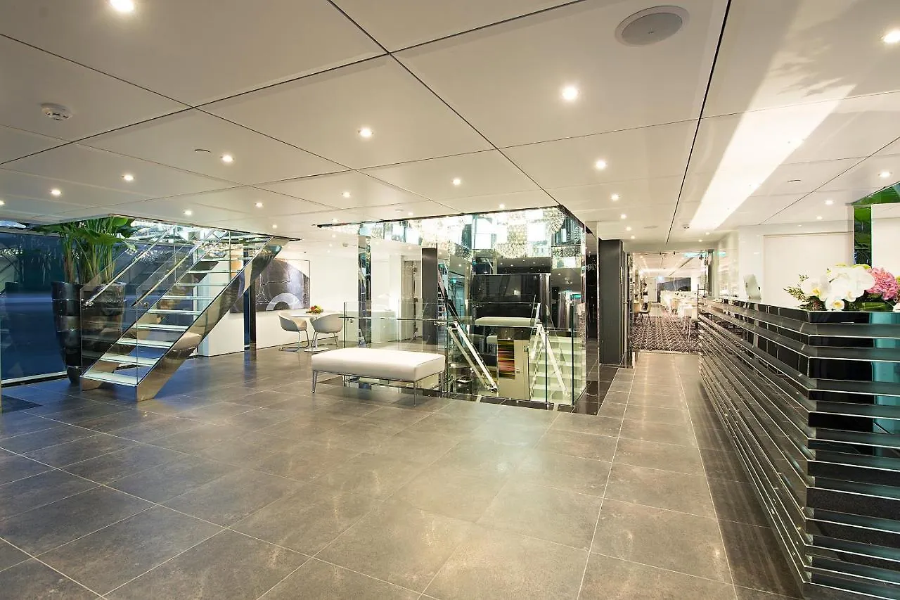 Fairtours Hotelschiff Emerald Sun****** Frankfurt nad Menem